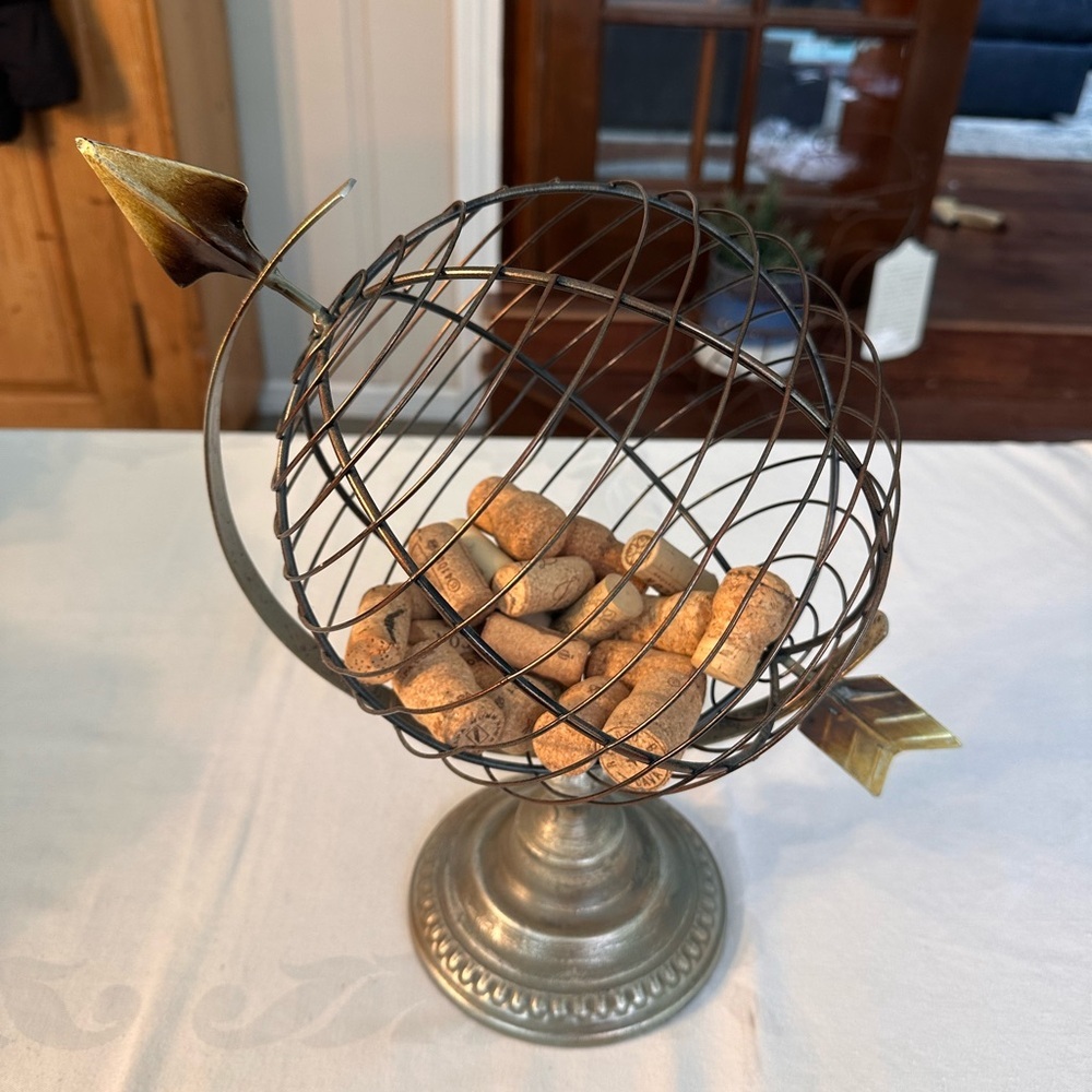 Wire Circular Globe Shape Cork Holder - Great for Bar!